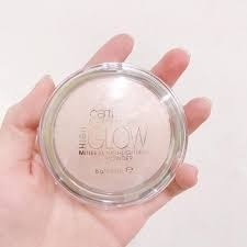 Phấn bắt sáng Catrice High Glow Mineral Highlighting Powder của Đức