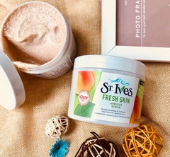 Tẩy Tế Bào Chết St.Ives Hũ Mơ Fresh Skin Body Scrub