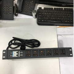 Thanh Nguồn PDU Rack Mount 19 inch 1U Universal 6 Way UK Outlet Có Cầu Dao Aptomat Tự Động MCB TECS Công Suất Max 16A IEC 320 C20 Plug Power Cord 3x1.5mm² Length 2.5M