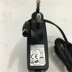 Bộ Chuyển Đổi Nguồn Adapter DVE 5V 1A DSA-6PFE-05 FEU For RS232 Honeywell CBL-020-300-C00 Máy Quét Mã Vạch Barcode Scanner 2D Honeywell Xenon 1900GSR-2 Cable RS232 5V Signals DB9 Female to RJ50 10 Pin Male Connector Size 5.5mm x 2.5mm