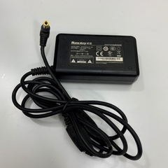 Adapter 8.2V 3A HuntKey HKA03008230-8E Connector Size 5.5mm x 2.5mm For Máy đo màu quang phổ CM-3600A Konica Minolta Color Light