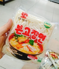 Mì Udon tươi Bon Go Jang gói 200gr