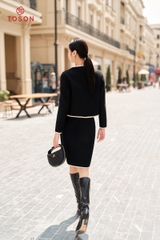 C8301B34 - Bộ dạ lông cừu đen: Áo vest + Chân váy A