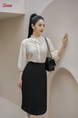 34003B03 - Chân váy Chiffon đen dập ly, cạp đính khuyên nhỏ trang trí.