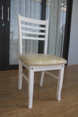 Bàn tròn 1m + 4 ghế NQ1 mặt nệm (sơn trắng)