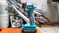Đèn led cầm tay làm việc dùng pin 20V TOTAL TWLI2001