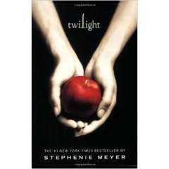 Twilight (The Twilight Saga, Book 1) by Stephenie Meyer