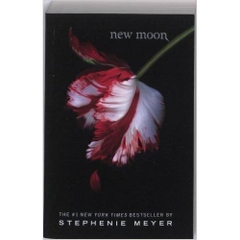 New Moon (The Twilight Saga, Book 2) by Stephenie Meyer