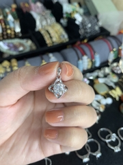 VCM001 Mặt vòng cổ cỏ 4 lá đá Moissanite 1 Carat