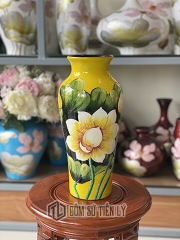 Bình hoa trang trí màu vàng hoa trắng-BGD02
