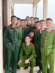 Trang phục Công an nhân dân Việt Nam