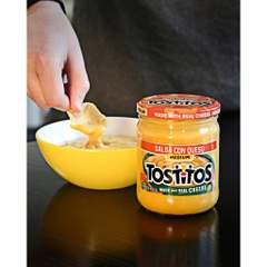 Sốt Phô Mai Hiệu Tostitos Salsa Con Queso with Real Cheese 425gr