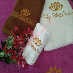 Khăn đắp body Spa màu trắng cotton thêu logo