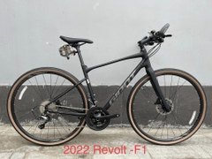 2022 GIANT REVOLT F1