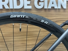 Lốp Giant Flat Guard 700x28c 28-622 | Maximum 120psi S-R3 AC