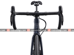 2023 GIANT TCR ADV 1 D-KOM