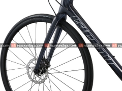 2023 GIANT TCR ADV 1 D-KOM