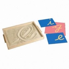 Học viết chữ trên cát – Sandpaper letter tracing tray