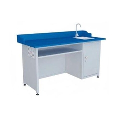 Bàn thí nghiệm hóa giáo viên chân sắt