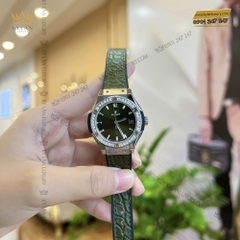 ĐỒNG HỒ HUBLOT CLASSIC FUSION GREEN TITANIUM DIAMONDS 33MM