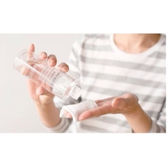 Nước hoa hồng light toning water light 200ml ( da dầu )