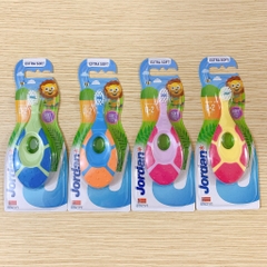 Bàn chải đánh răng Jordan cho bé từ 0-2 tuổi