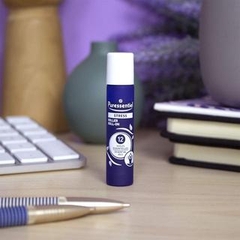 Lăn giảm stress, căng thẳng, giúp thư giãn Puressentiel Stress Essential Oils Roll-On 5ml