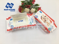 Giấy ướt Rico đỏ 80 pcs cho bé (thùng 24 gói)