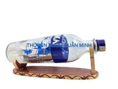 Mô Hình Thuyền Gỗ Trong Chai Rượu SVEDKA VODKA - U1