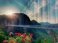 HÀ NỘI - MAI CHÂU - MỘC CHÂU - CẦU KÍNH BẠCH LONG 2 NGÀY 1 ĐÊM