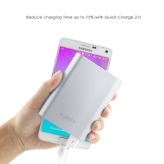 Pin dự phòng ( sạc nhanh ) - Aukey Quick Charge 2.0 10400mAh