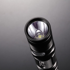 Đèn pin siêu sáng Nitecore P12 Led Flashlight 1000 lumens