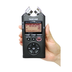 Máy ghi âm chuyên nghiệp TASCAM DR-40 4-Track Portable Digital Recorder