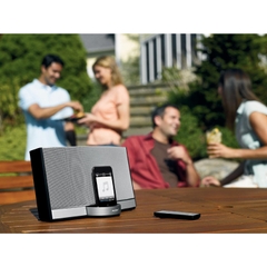 Loa Bose SoundDock Portable 30 pin Dock Speaker