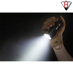 Đèn pin siêu sáng Nitecore Concept 2 (C2) 6500 Lumen Super Bright Compact Rechargeable