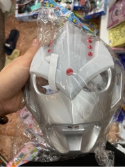 Mặt nạ siêu nhân điện quang
