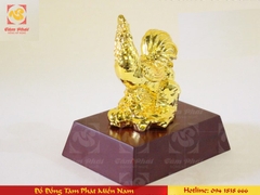 Tượng gà trống mạ vàng kích thước 9x5.5x4cm