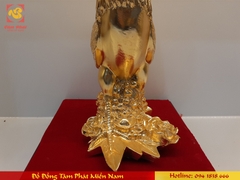 Tượng gà trống bằng đồng mạ vàng