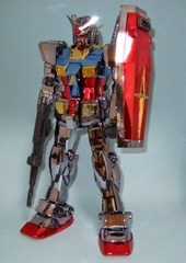 PG 1/60 RX-78-2 GUNDAM CHROME PLATED VERSION