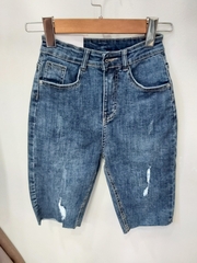 Quần jean ngố tua xanh B5236