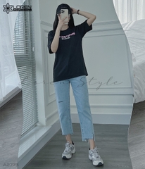 Áo thun nữ LOREN in chữ Bad Decision đen A2773