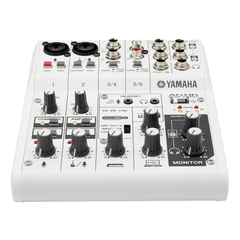 Mixer Yamaha AG06