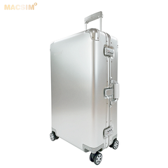 Vali kéo du lịch cao cấp chất liệu hợp kim nhôm nguyên khối MS1318 nhãn hiệu Macsim màu bạc cỡ 28inches