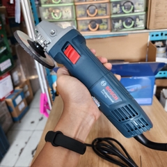 Máy mài góc BOSCH GWS 700 PROFESSIONAL