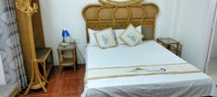 BUNGALOW HƯỚNG HỒ