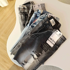 Quần Shorts Jean Relaxed Carbon