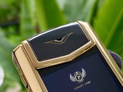 Vertu Signature Yellow Gold