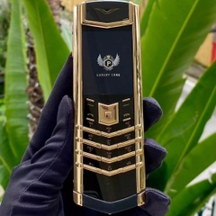 Vertu Signature Yellow Gold