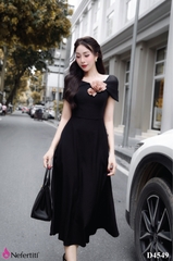 2D4549 - Đầm dạo phố đen cài hoa nổi bật