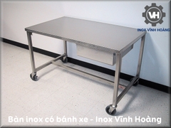 Bàn inox có bánh xe